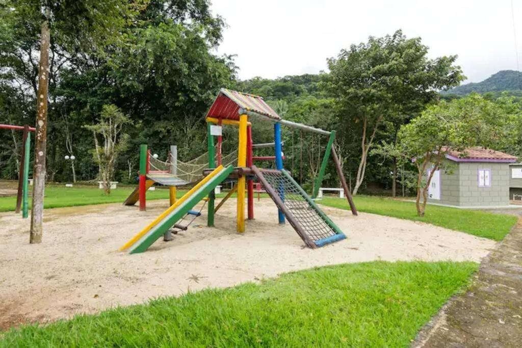 Casa Linda Em Fechado *