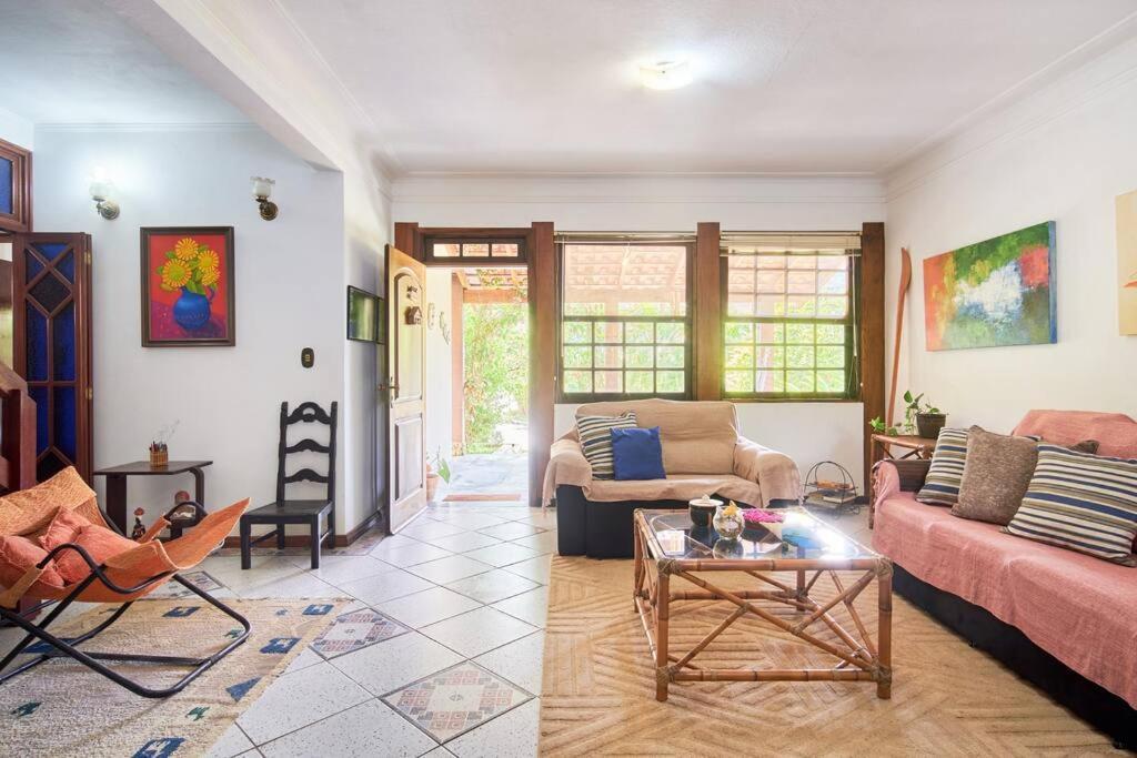 Casa Linda Em Fechado *