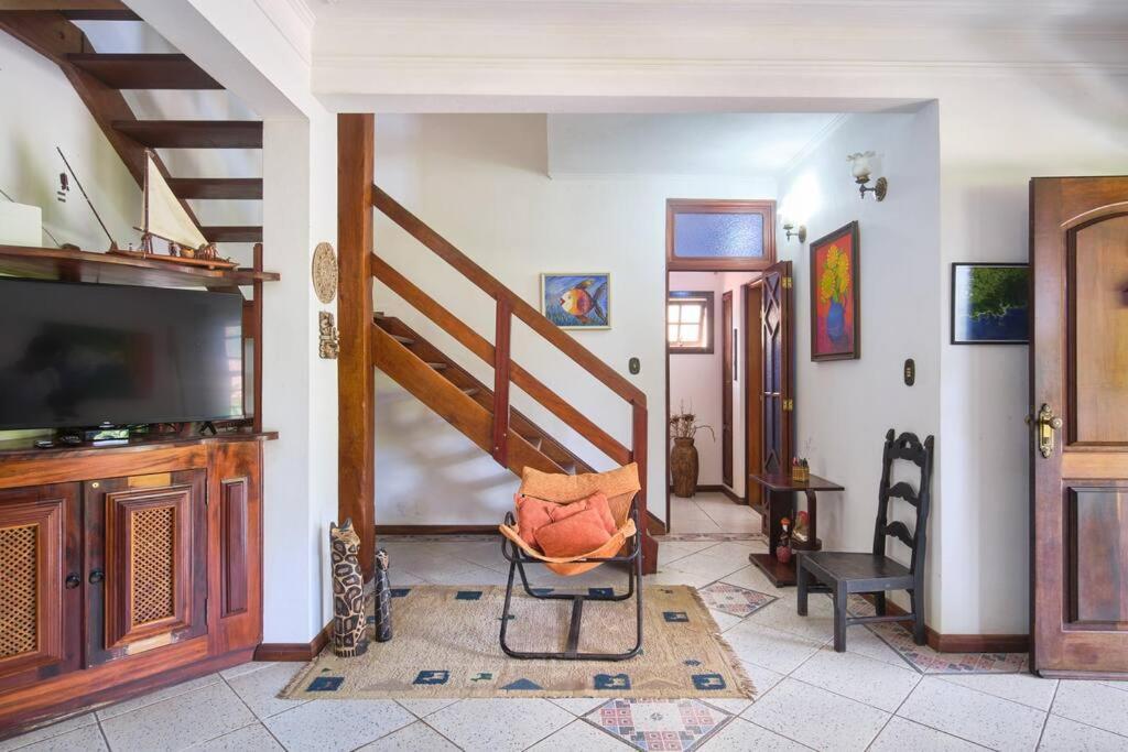 Casa Linda Em Fechado *