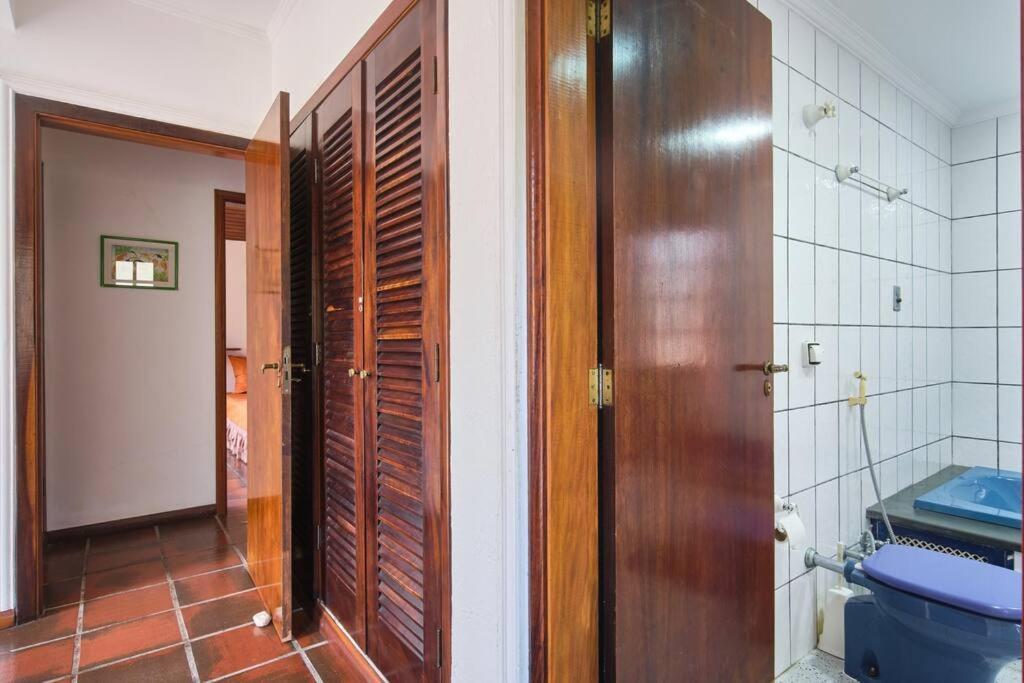 Casa Linda Em Fechado
