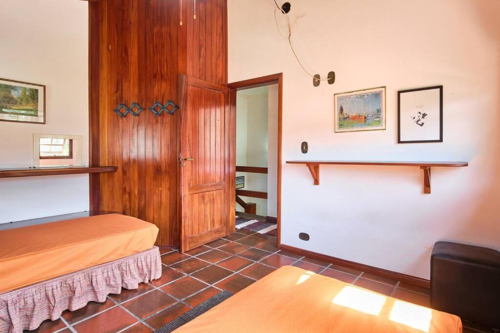 Casa Linda Em Fechado